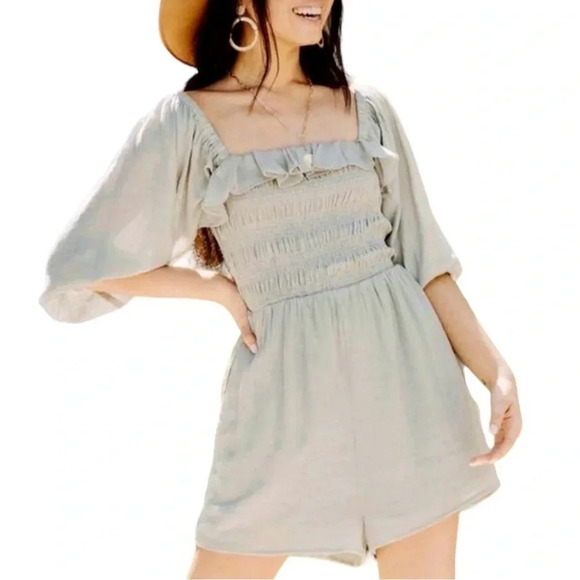 NWT Vestique Mint To Be Smocked Ruffle Romper - Picture 2 of 5